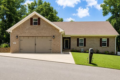 305 Doe Crossing Dr, Smiths Grove, KY, 42171-7309 | Card Image