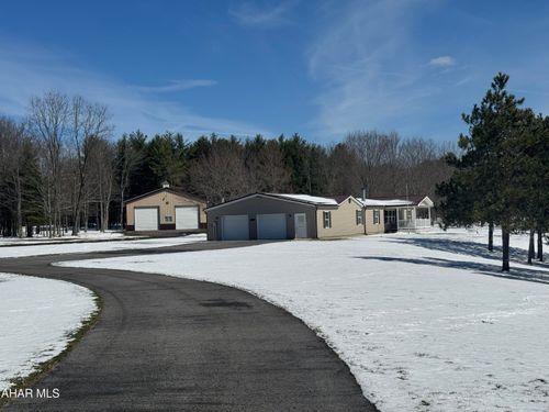 345 Mine 10 Rd, Coalport, PA, 16627-8968 | Card Image