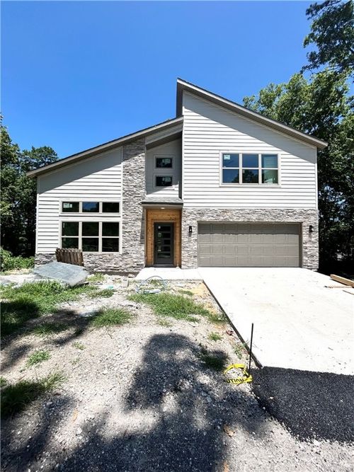 2 Barnet Ln, Bella Vista, AR, 72714-1806 | Card Image