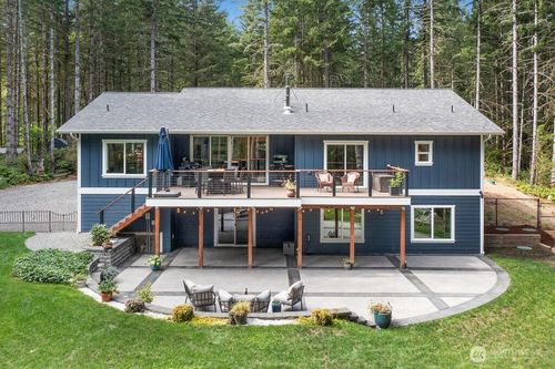 12511 Madrona Rd Sw, Port Orchard, WA, 98367-8364 | Card Image