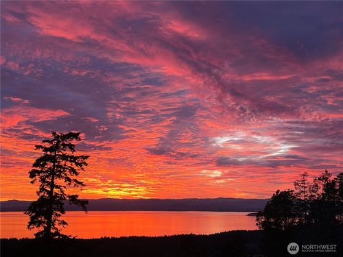 185 Lucky Way, Friday Harbor, WA, 98250 | Card Image