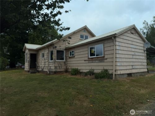 1507 Park Ave, Raymond, WA, 98577-1224 | Card Image