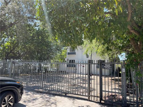 4-1052 Nw 4th St, Miami, FL, 33128-1170 | Card Image