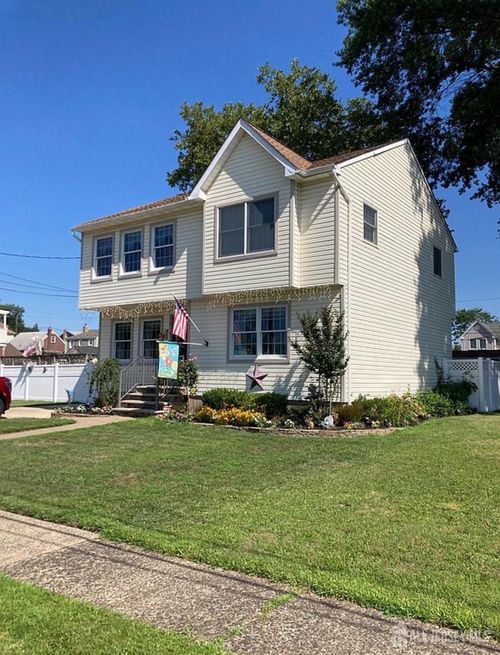 130 Loretta St, Hopelawn, NJ, 08861-2231 | Card Image