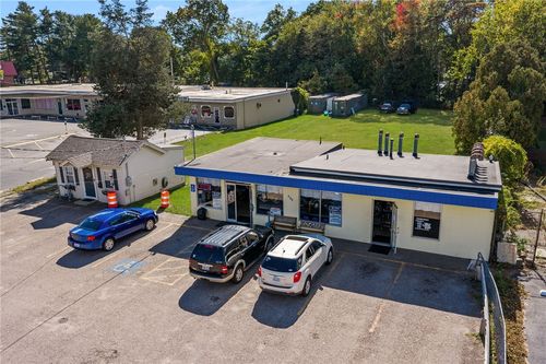 435 West Shore Road, Warwick, RI, 02889 | Card Image