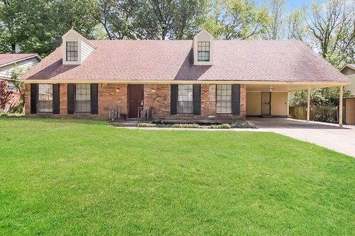 4334 Huntersglen E, Memphis, TN, 38128-1514 | Card Image