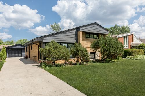 1033 Knight Ave, Park Ridge, IL, 60068-1918 | Card Image