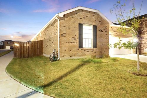 1104 Bluespire Dr, Fort Worth, TX, 76131-1771 | Card Image