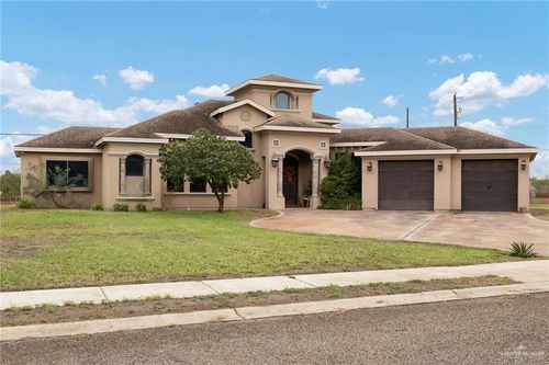 826 Coyote Dr, Rio Grande City, TX, 78582-9361 | Card Image