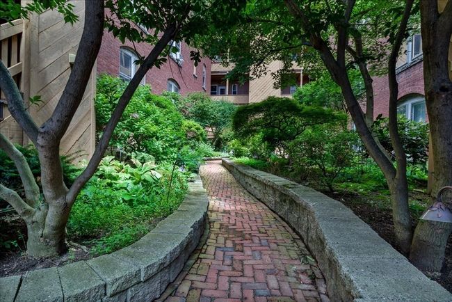 APT-6 - 6 Chatham Pl, Condo with 2 bedrooms, 1 bathrooms and 1 parking in Worcester MA | Image 25