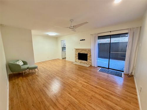 5148 Amesbury Drive, Dallas, TX, 75206 | Card Image