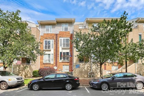 525 Donatello Ave, Charlotte, NC, 28205-4555 | Card Image