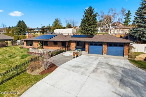 8503 Kail Dr, Yakima, WA, 98908-1039 | Card Image