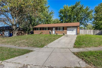 5259 Robinview Court, House other with 3 bedrooms, 1 bathrooms and null parking in Huber Heights OH | Image 3