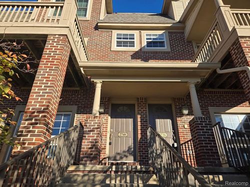 2740 Barclay Way, Ann Arbor, MI, 48105-9458 | Card Image