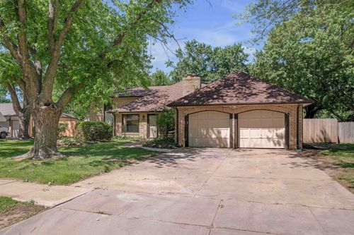 1671 N Maybelle St, Wichita, KS, 67212-1332 | Card Image