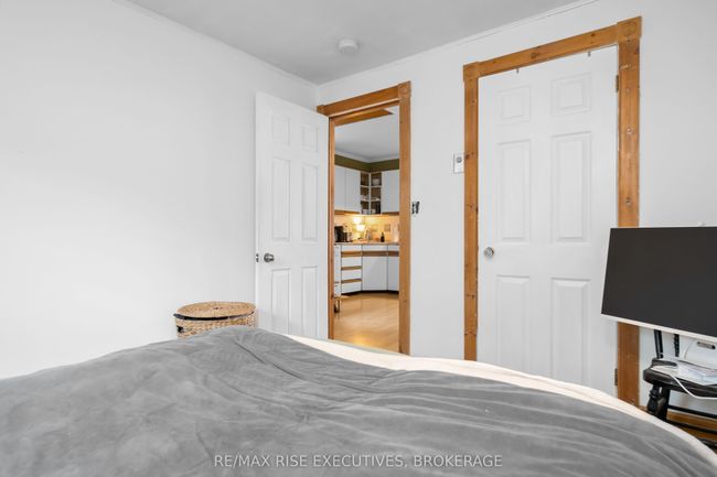 98 Mack St, House other with 2 bedrooms, 1 bathrooms and 1 parking in Kingston ON | Image 15