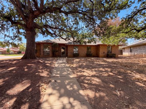 5126 Eagle Nest Dr, Arlington, TX, 76017-2003 | Card Image