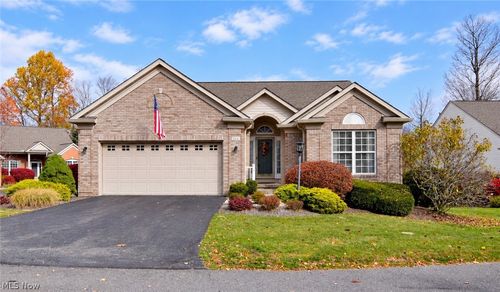 524 Covington Ln, Chagrin Falls, OH, 44023-6741 | Card Image