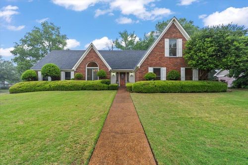 9400 Morning Woods Cv, Cordova, TN, 38016-4787 | Card Image