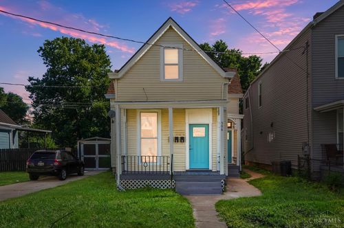 506 Maple St, Elmwood Place, OH, 45216-2291 | Card Image