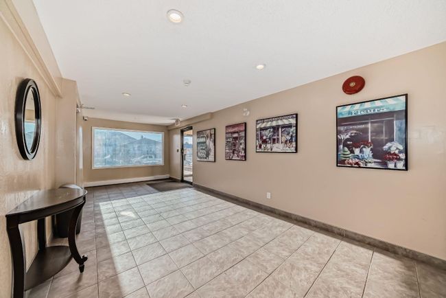 305 - 1712 38 Street Se, Home with 2 bedrooms, 1 bathrooms and 1 parking in Calgary AB | Image 23