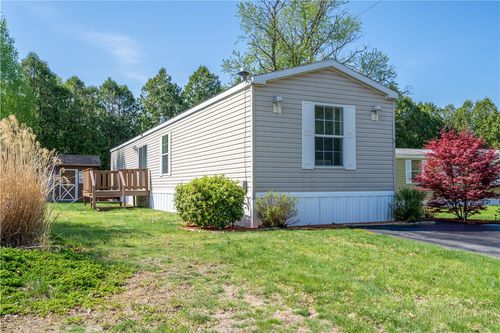 11 Torch Ln, Coventry, RI, 02816-4012 | Card Image