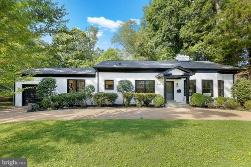 6353 Crosswoods Dr, FALLS CHURCH, VA, 22044-1209 | Card Image