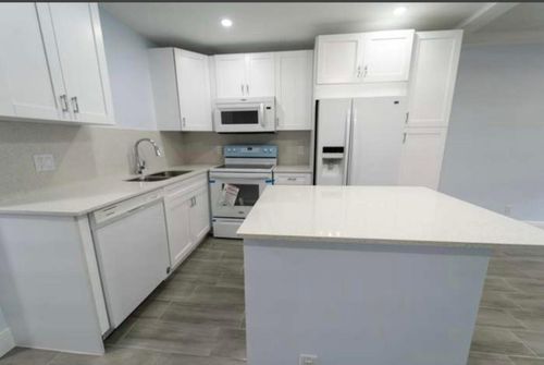 309 Windsor N, West Palm Beach, FL, 33417-2454 | Card Image