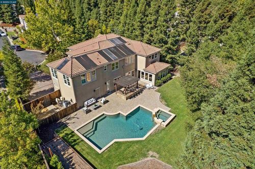 77 Pleasant Knoll Ct, Alamo, CA, 94507-1264 | Card Image