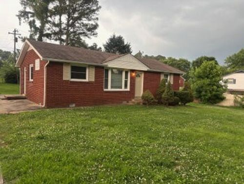 314 Nice Dr, Clarksville, TN, 37042-4242 | Card Image