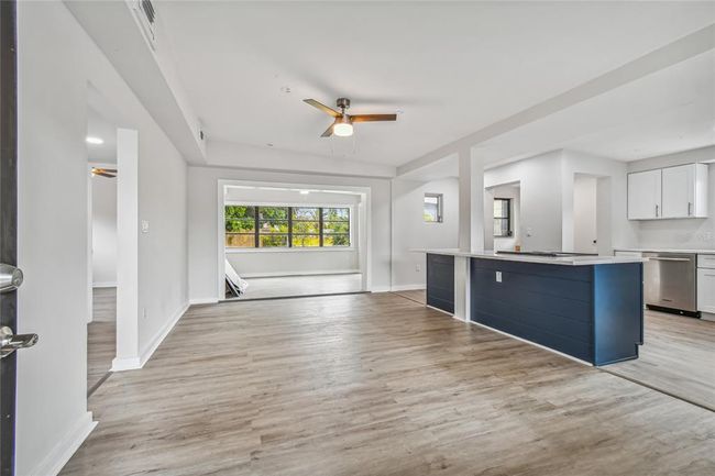 14067 W Parsley Drive, House other with 2 bedrooms, 2 bathrooms and null parking in MADEIRA BEACH FL | Image 9