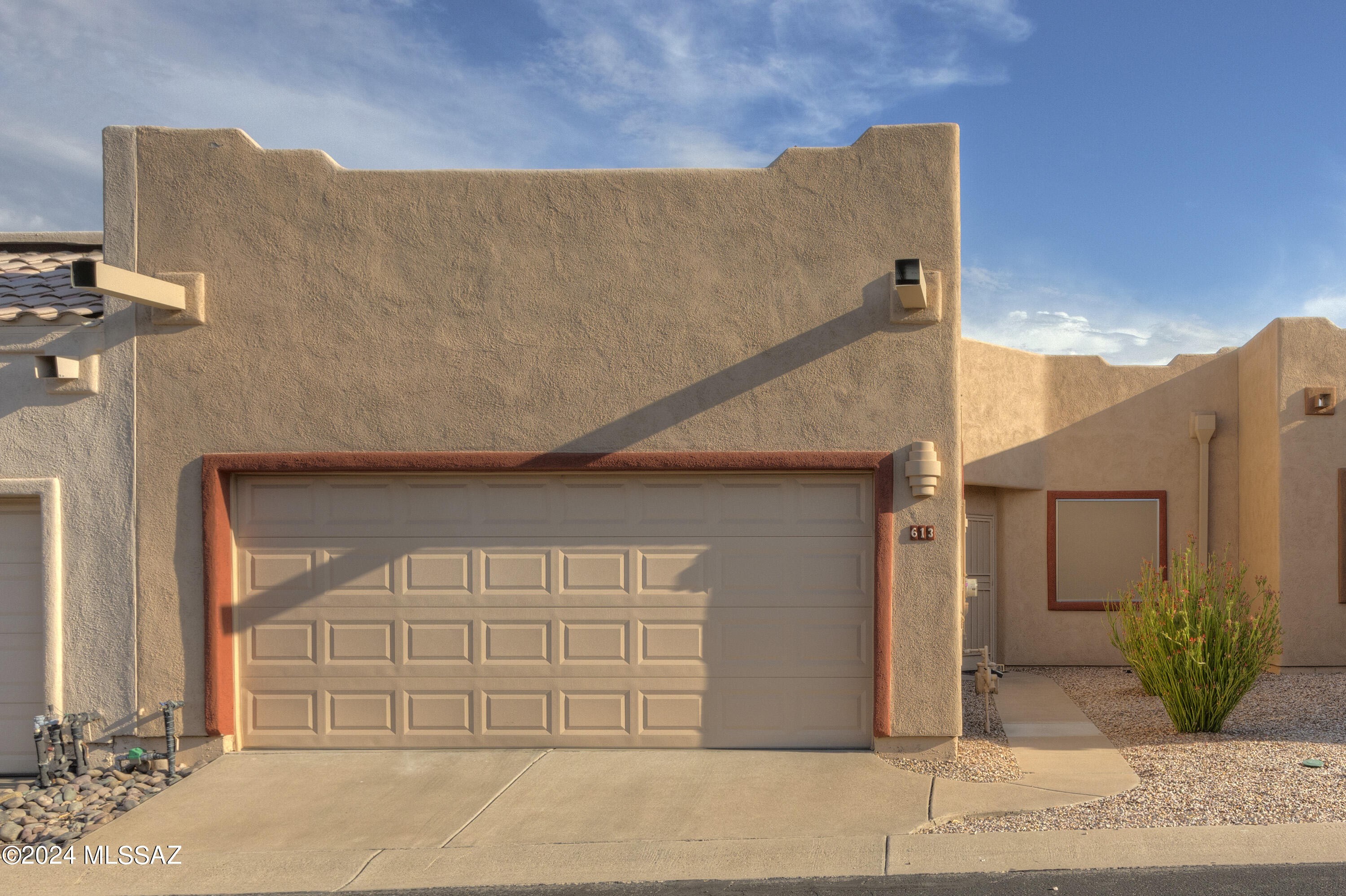 Woodfield Ct, Green Valley, AZ 85614