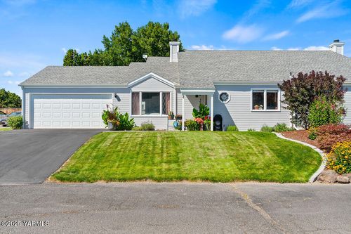 3605 Susan Ave, Yakima, WA, 98902-4865 | Card Image