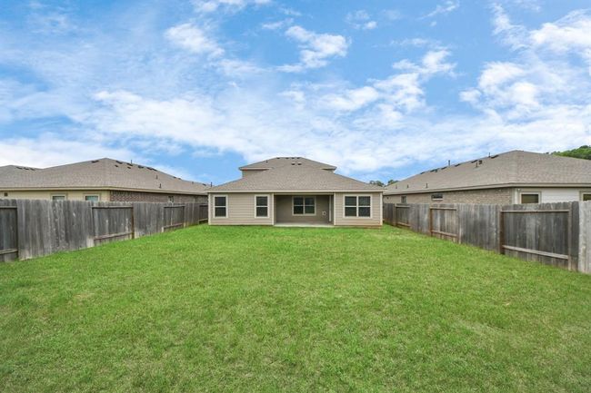 20715 Southern Woods Dr, House other with 4 bedrooms, 3 bathrooms and 2 parking in New Caney TX | Image 11