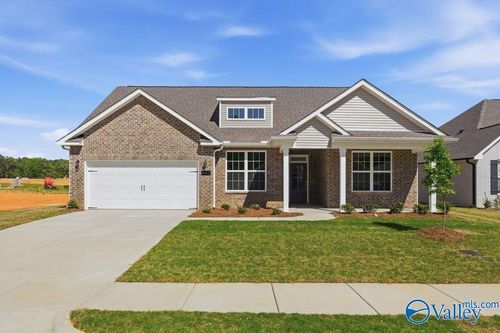 902 Ronnie Dr Se, Hartselle, AL, 35640-6040 | Card Image