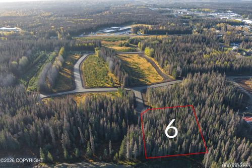 L6 Truly Circle, Soldotna, AK, 99669 | Card Image
