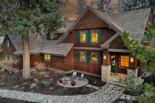 19385 Cayuse Crater Ct, Bend, OR, 97702-1121 | Card Image