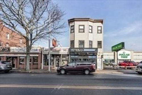 134-132-134 S Broadway, Lawrence, MA, 01843-1428 | Card Image