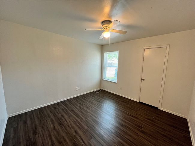 This is also a nice sized room. Notice the beautiful flooring. | Image 14