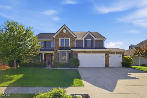 1841 Versailles Dr, Greenwood, IN, 46143-6886 | Card Image