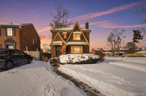 17617 Indiana St, Detroit, MI, 48221-2463 | Card Image