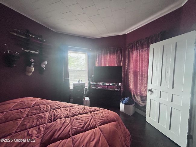 Unit 3 Bedroom 1 | Image 37