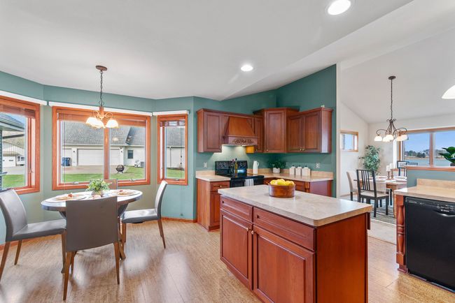 W9722 Cousins Court, House other with 3 bedrooms, 4 bathrooms and null parking in CALAMUS WI | Image 17