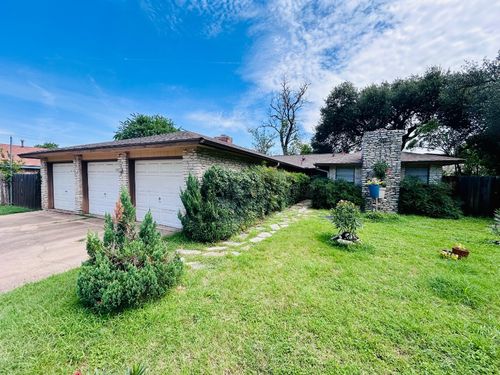 a-12003 Charing Cross Rd, Austin, TX, 78759-3613 | Card Image