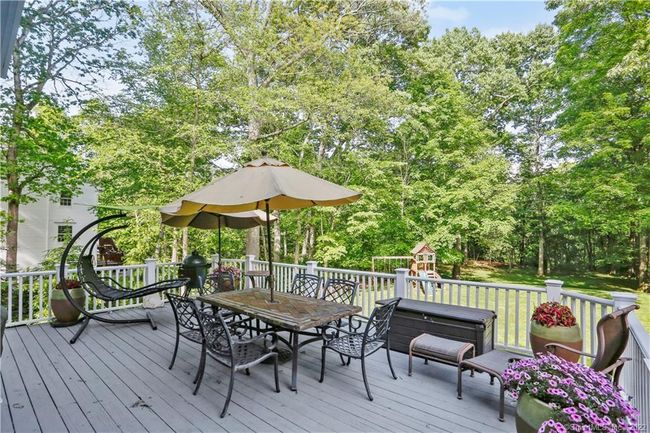 9 Frontier Rd, House other with 5 bedrooms, 4 bathrooms and null parking in Cos Cob CT | Image 30