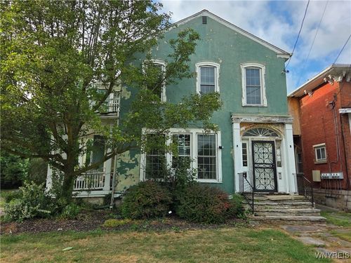 222 High St, Lockport, NY, 14094-4404 | Card Image