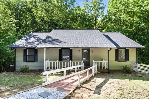 1029 Woodlawn Dr, Cleveland, GA, 30528-4582 | Card Image