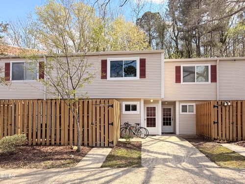apt-a15-220 Elizabeth St, Chapel Hill, NC, 27514-3273 | Card Image