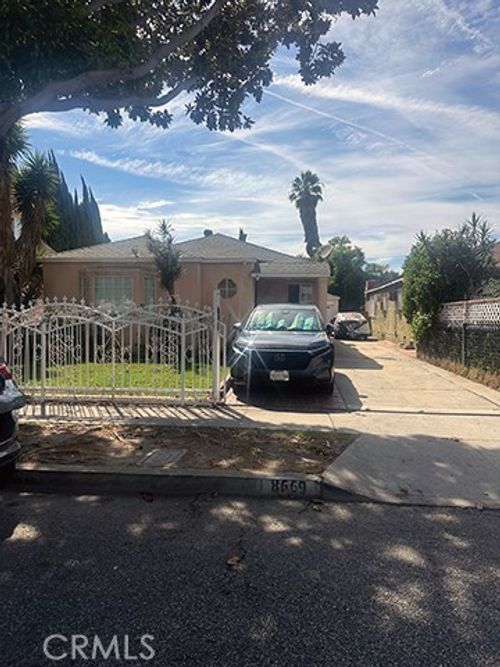 8669 Cypress Ave, South Gate, CA, 90280-2745 | Card Image